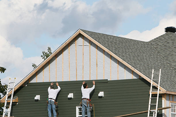 Professional Emergency Siding Repair technician working in Neeses, SC